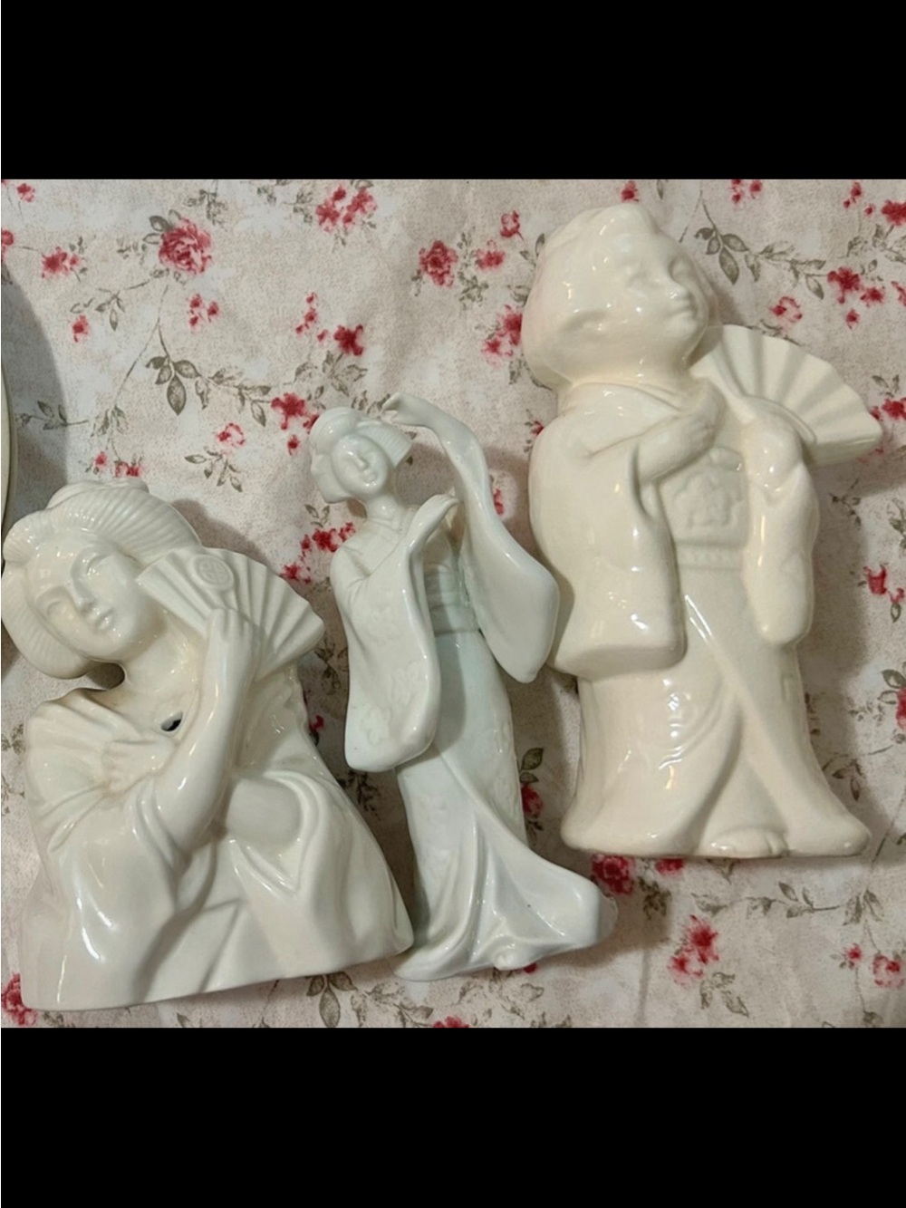 Set of Three Vintage White Ceramic Geisha Figural
Tiki Mugs